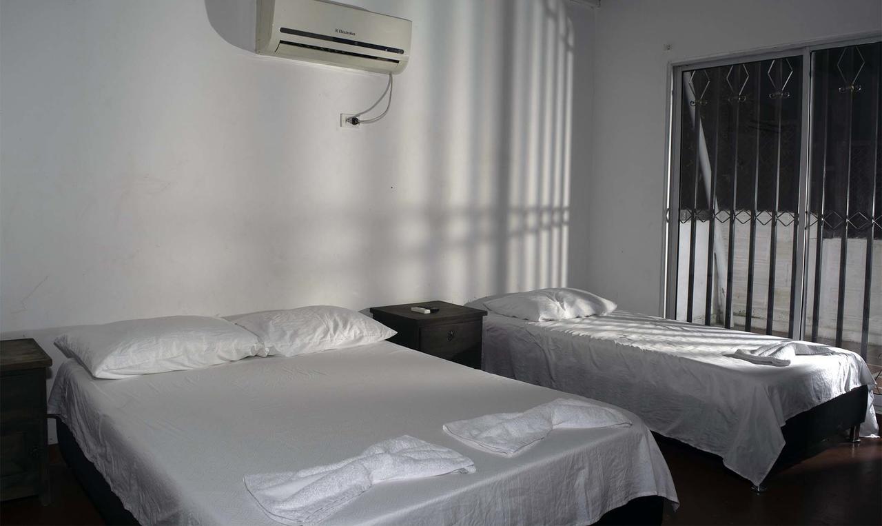 Hostal El Ruby Villavieja Eksteriør bilde