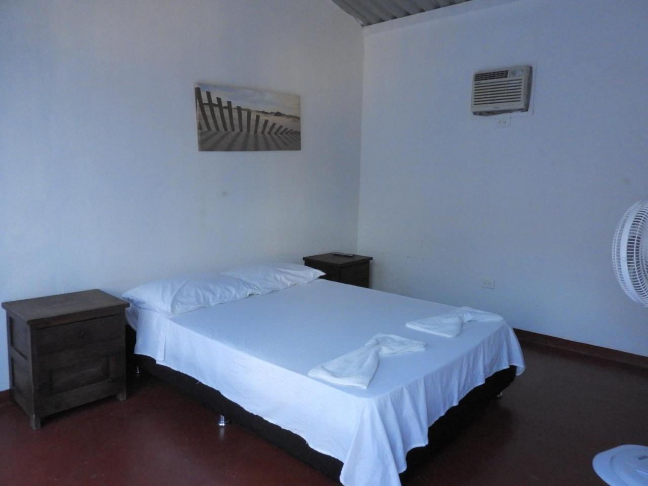 Hostal El Ruby Villavieja Eksteriør bilde